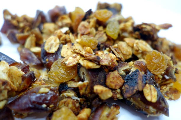 تصویر 3 از قیمت گرانولا خرمایی با کیفیت ارزان + خرید عمده